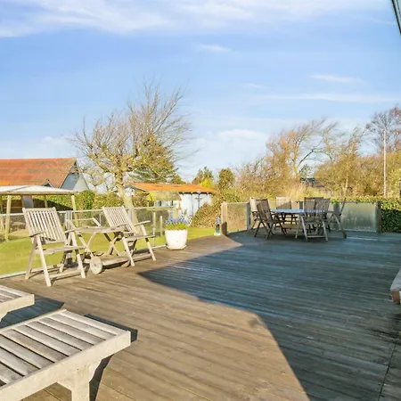 Ferienhaus Dzavid - 10m From The Sea By Interhome *